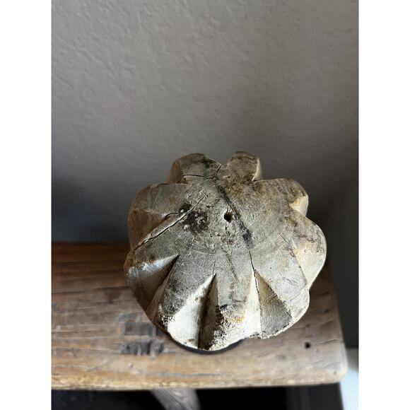 Vintage Wooden Spice Grinder on Stand - Picture 4 of 5